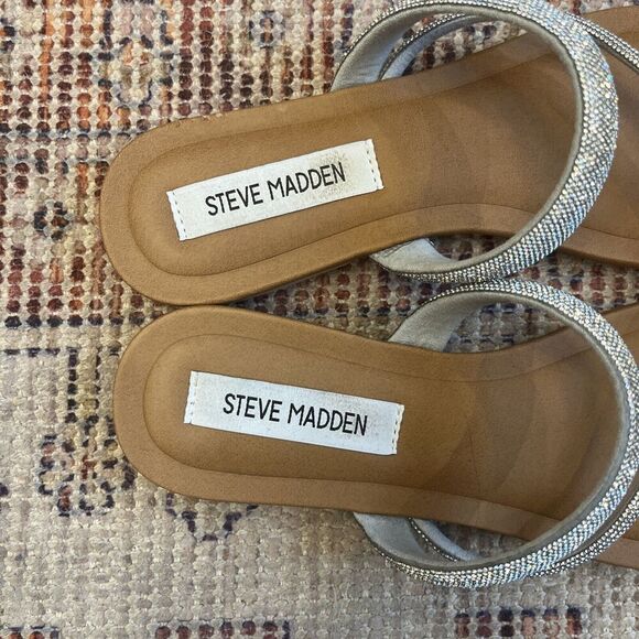 Steve Madden Fiorra Rhinestone Flat Toe-Ring Slide Sandal Size 7.5 Tan Silver - Picture 3 of 4